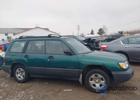 1998 Subaru Forester L из США, поврежденный, VIN JF1SF6352WH778317